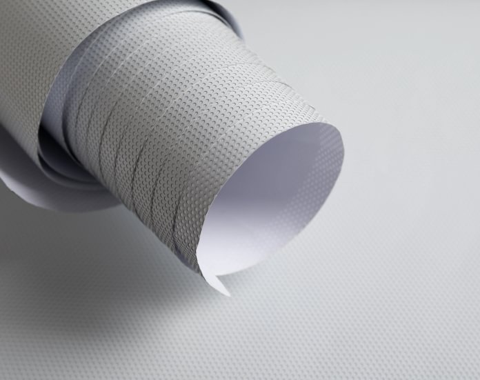 Reklaminiai tinkliniai (mesh) tentai