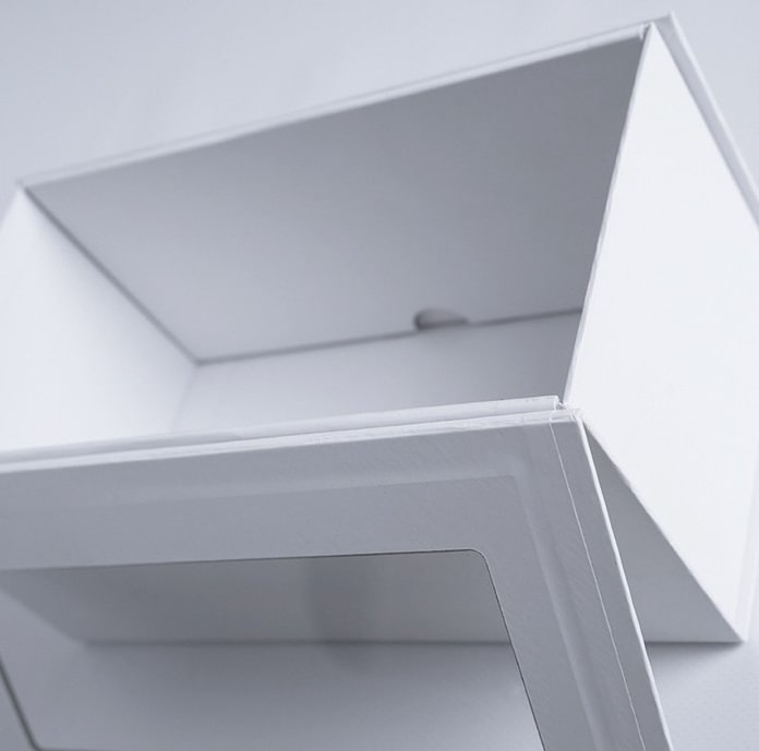Magnetinė dovanų dėžutė su langeliu