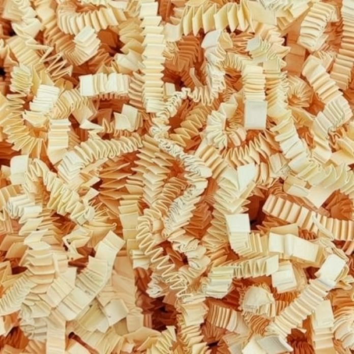 Kreminės spalvos popieriaus drožlės, 1 kg